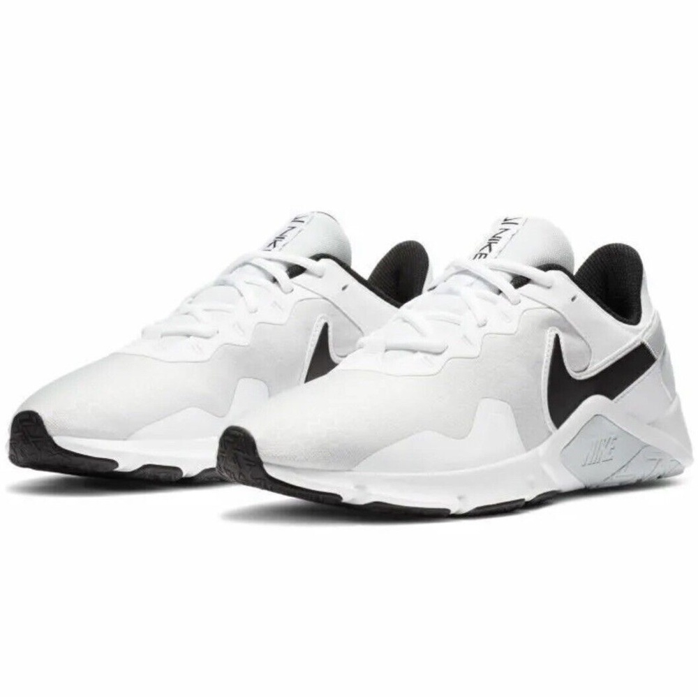 Nike White and Black Essential 2 Men’s Shoe Size 10